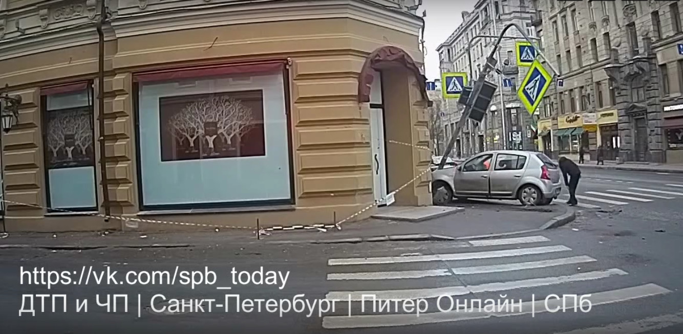 Кадр из видео в vk.com/spb_today
